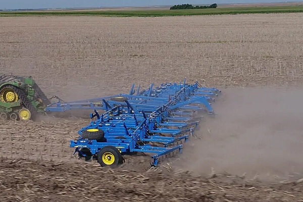 Landoll | 1700 Series Blade Plow | Model 1710-64 for sale at Colerain, North Carolina