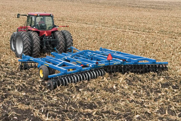 Landoll | 6231 Tandem Disc Harrow – Three-Section Folding Models | Model 6231-26 for sale at Colerain, North Carolina