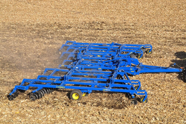 Landoll | 6200 Tandem Disc Harrow | 6250 Tandem Disc Harrow – Five-Section Folding Models for sale at Colerain, North Carolina