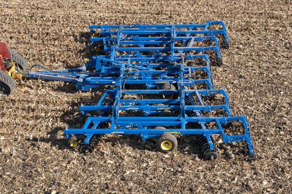 Landoll | Secondary Tillage & Seedbed Preparation | 7400 VT Plus for sale at Colerain, North Carolina