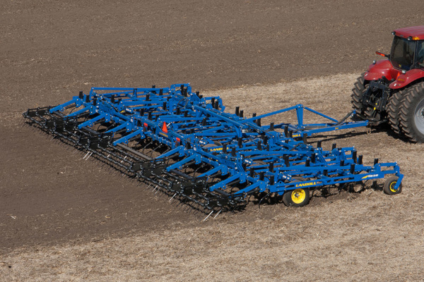 Landoll | Secondary Tillage & Seedbed Preparation | 9600 Series Field Cultivator for sale at Colerain, North Carolina