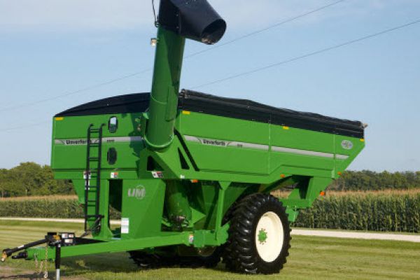 Unverferth | X-TREME Front-Fold Auger Grain Carts | Model 1315 (Prior Model) for sale at Colerain, North Carolina